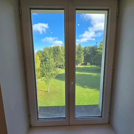 Appartement 150m2 Avec Jardin 3000 M2 *