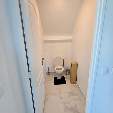 Appartement 150m2 Avec Jardin 3000 M2 *