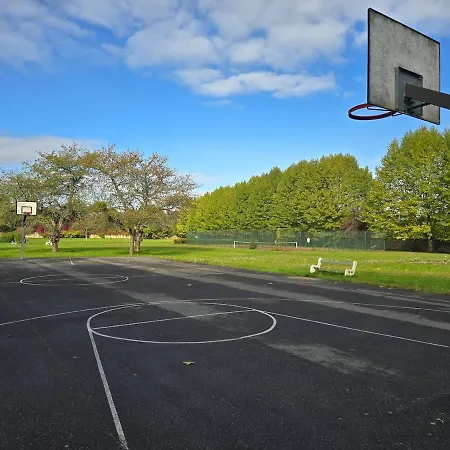 150m2 Avec Jardin 3000 M2 Apartment *